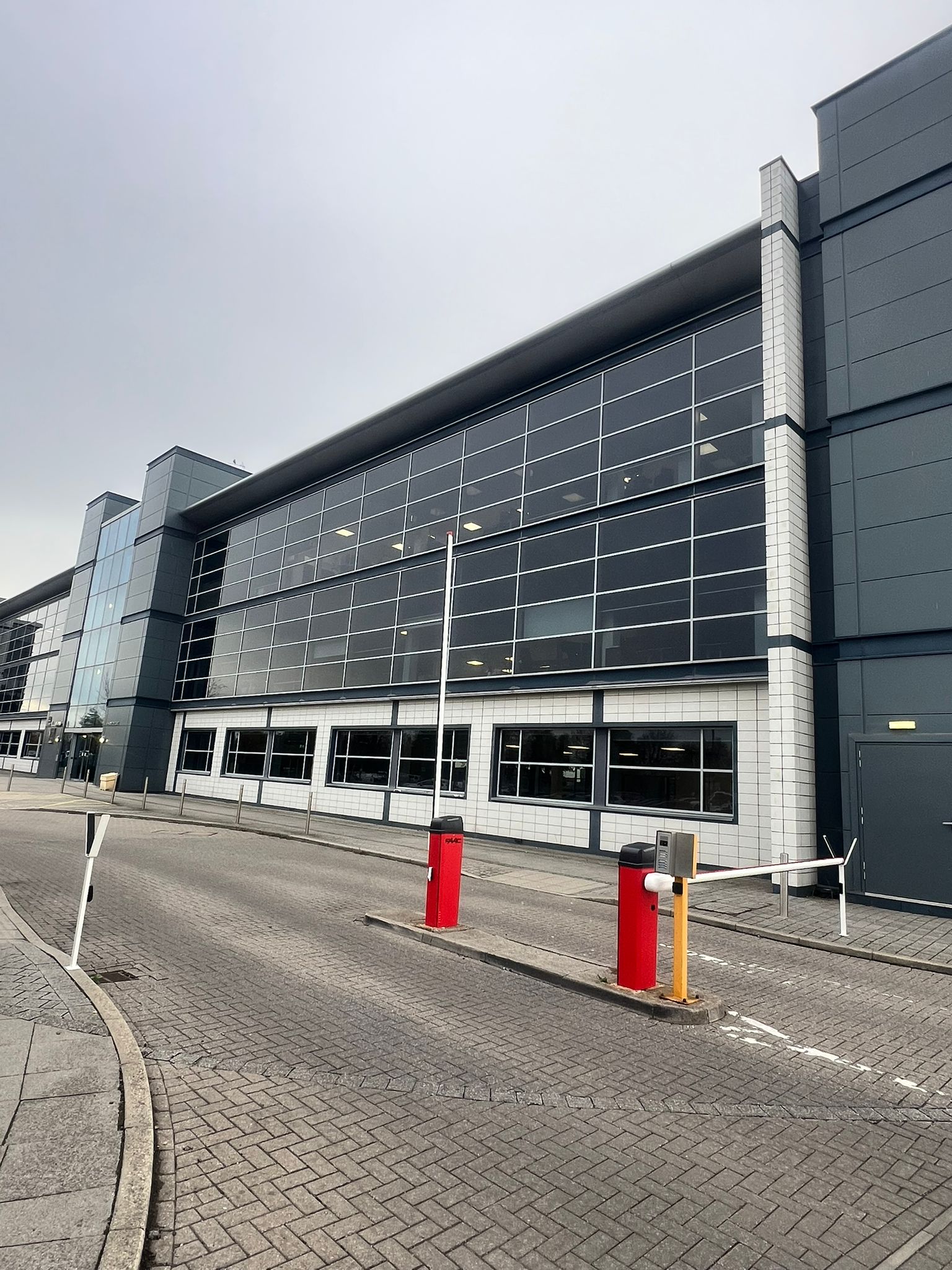 2a81bb5b-564e-480a-9fe3-372a35900691